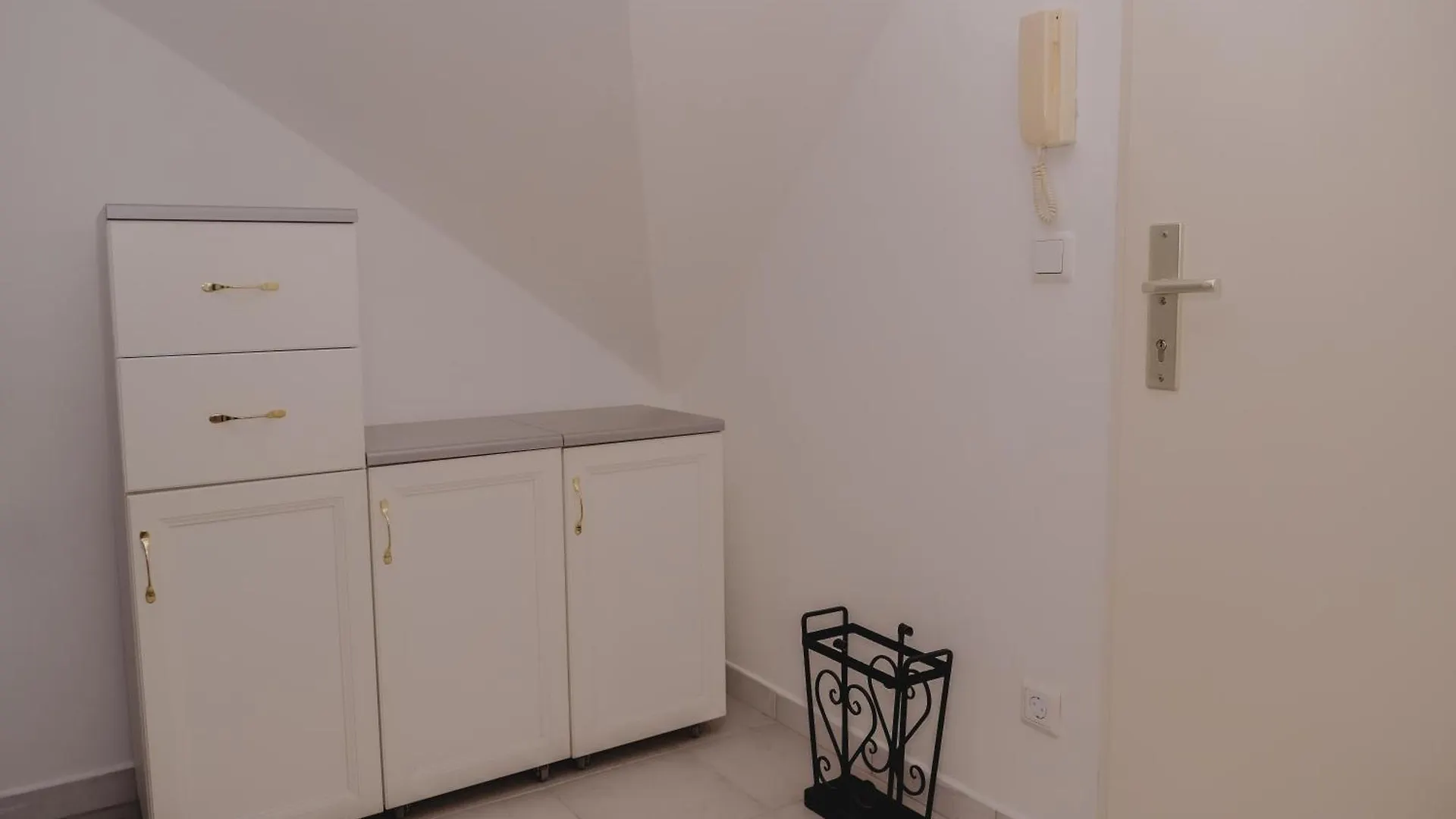 Terrace Apartment Near Volksoper And City Centre Vienna 0*,  Austria