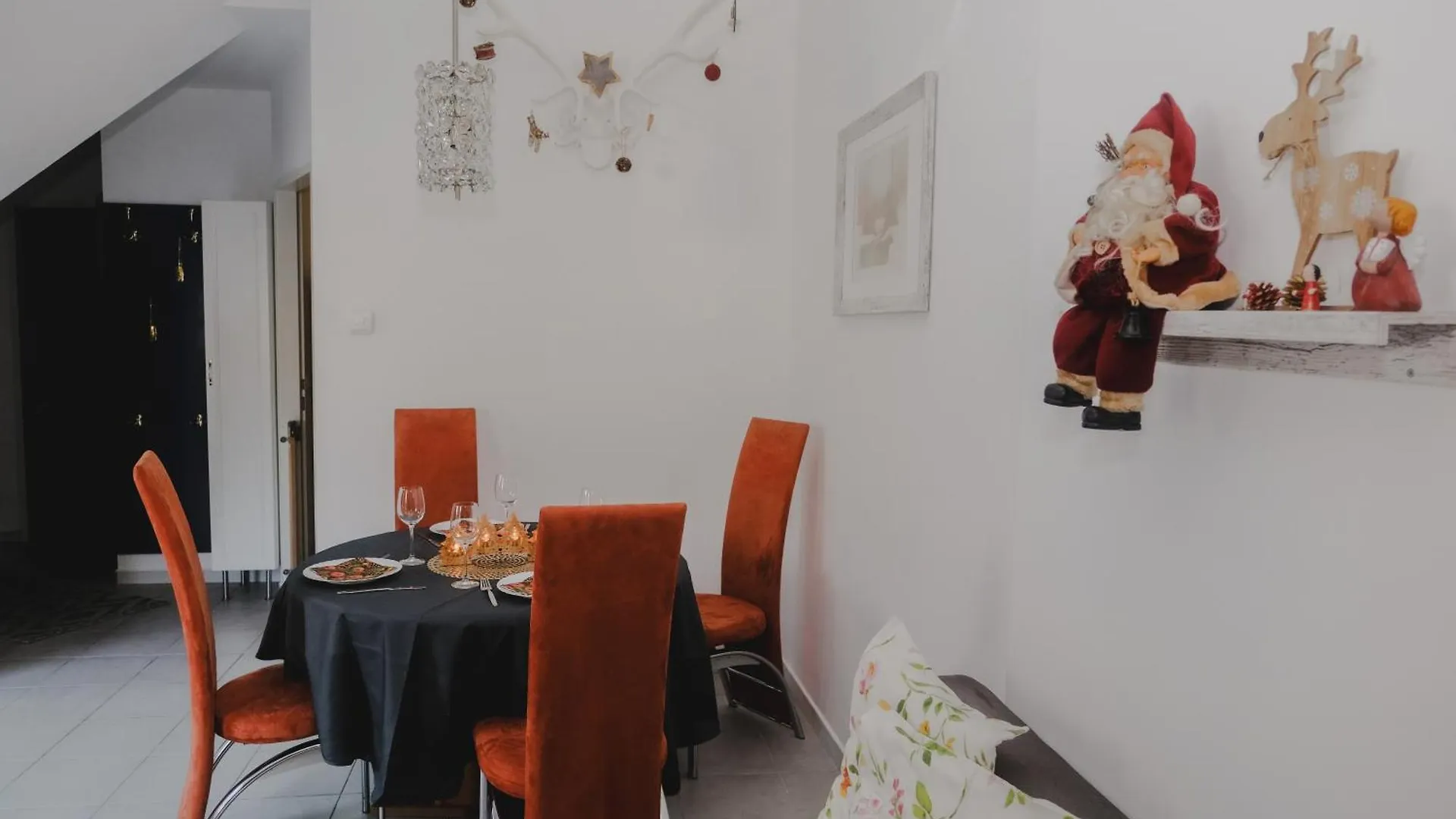 Terrace Apartment Near Volksoper And City Centre Vienna Austria